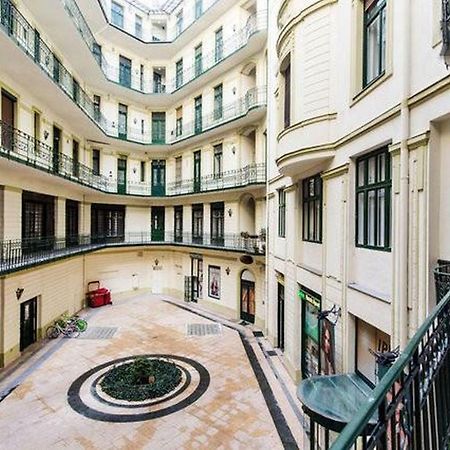 Private Apartment Centertown Budapest Ngoại thất bức ảnh